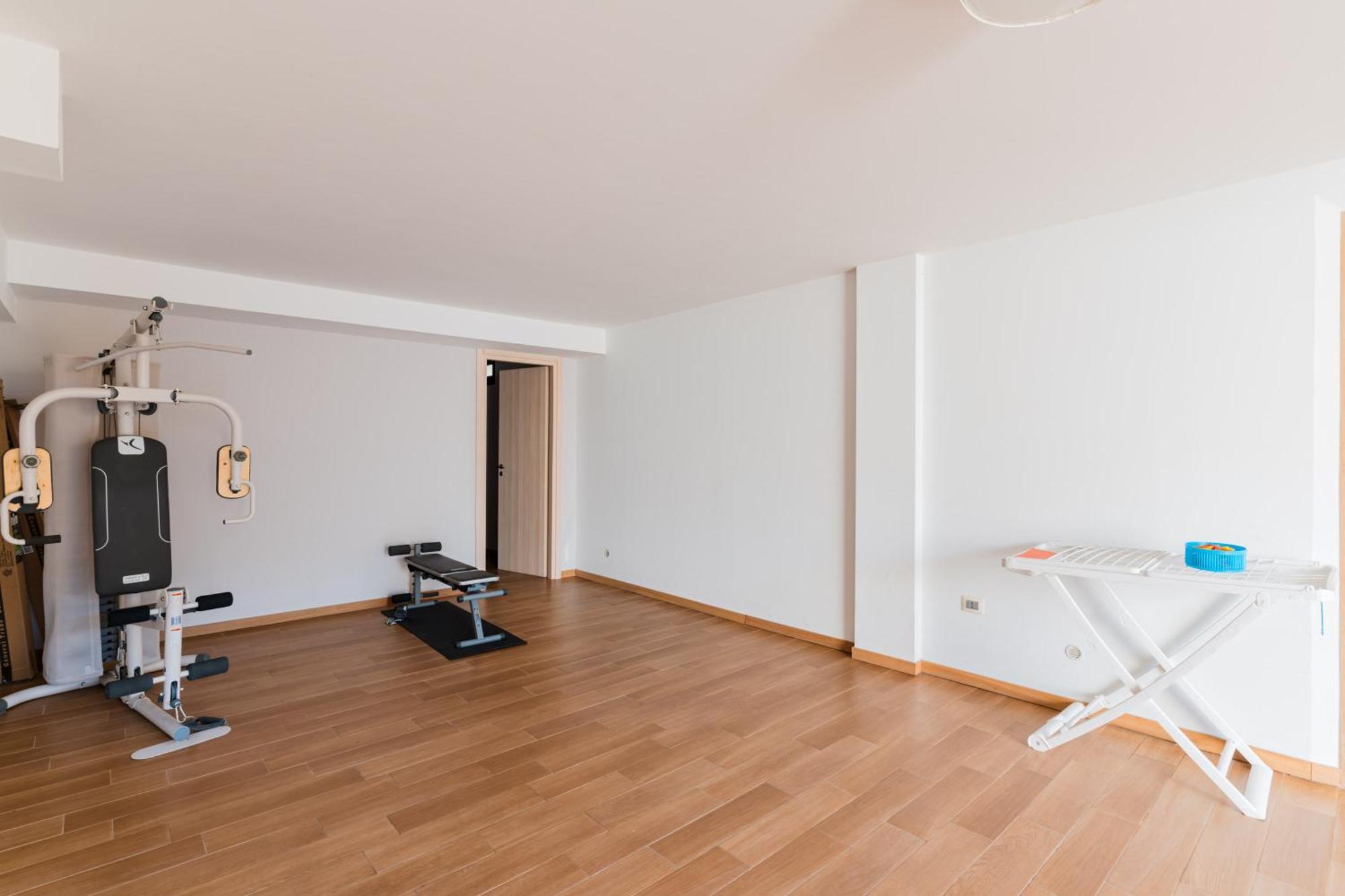 Intera villa con 2 bagni 4 camere da letto e box auto Tuglie Esterno foto