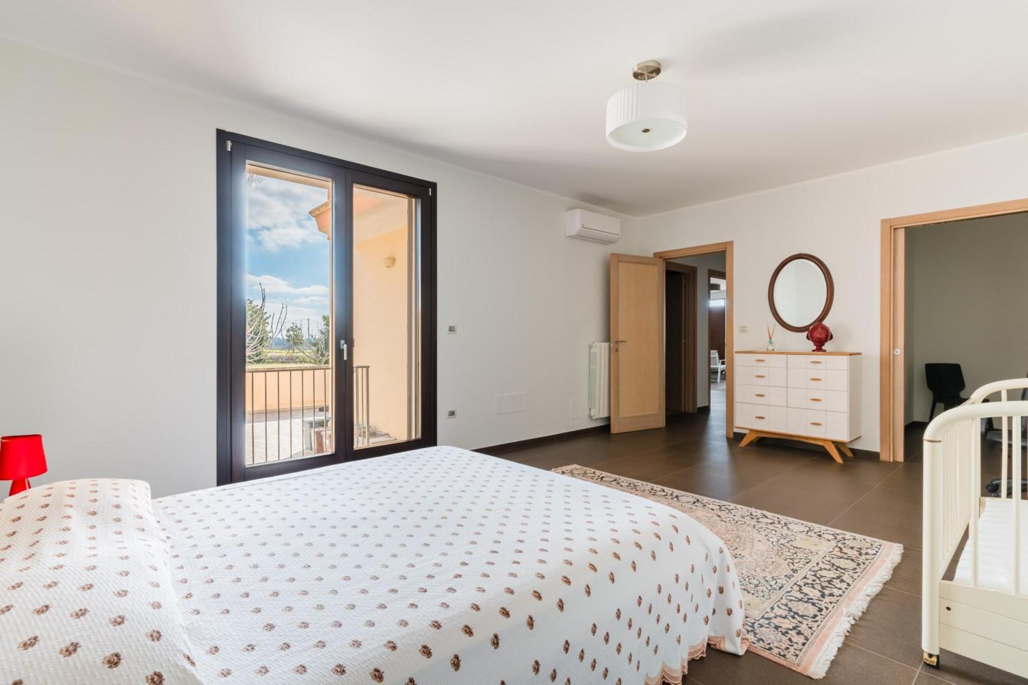 Intera villa con 2 bagni 4 camere da letto e box auto Tuglie Esterno foto